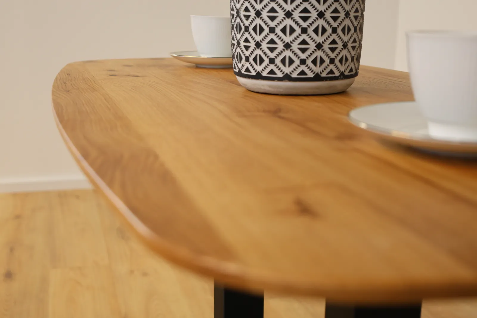 The Apex Mini European Oak Laptop Desk – product view 10