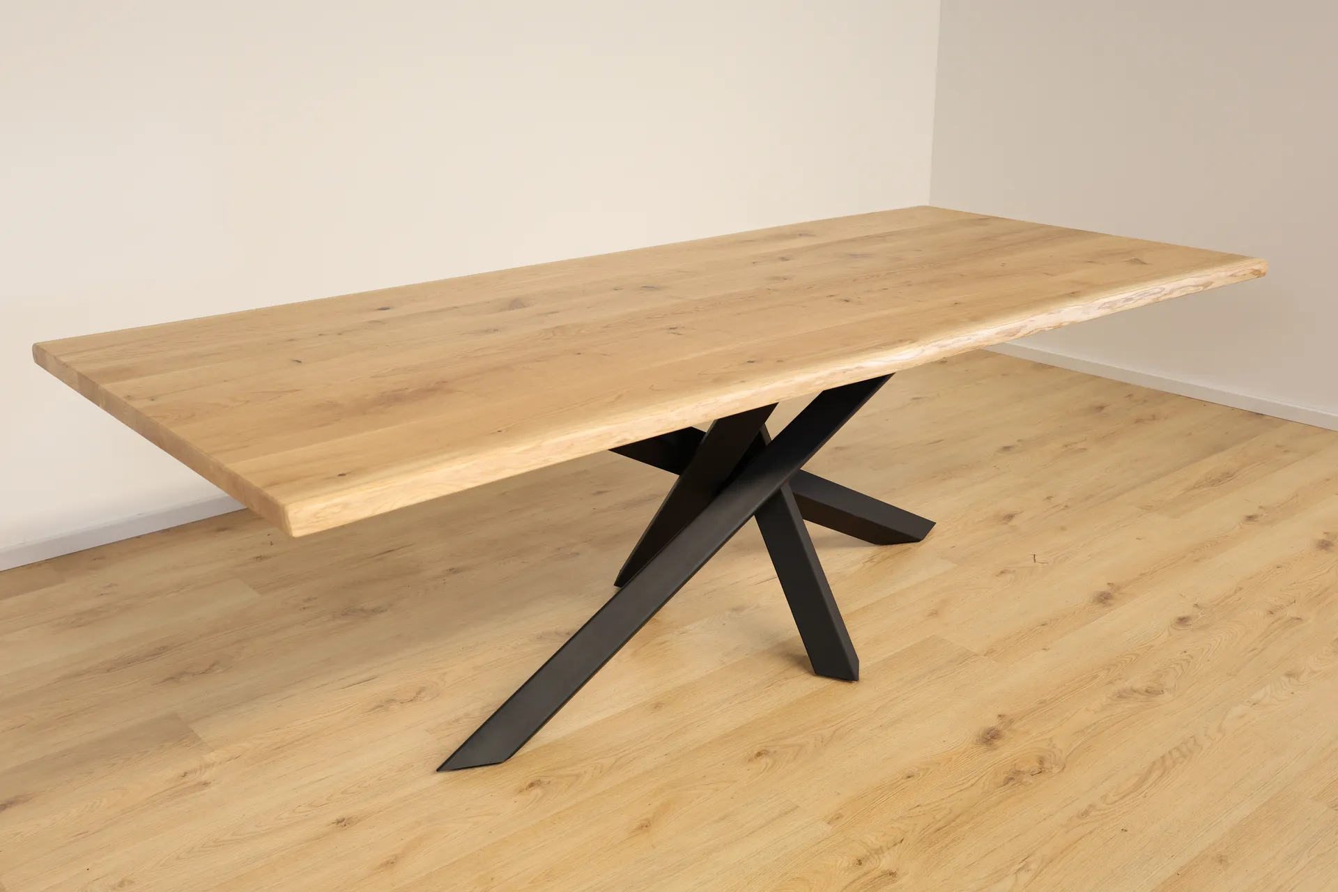 The Apex Beveled Rectangular European Oak Table with Spider Legs – product view 7
