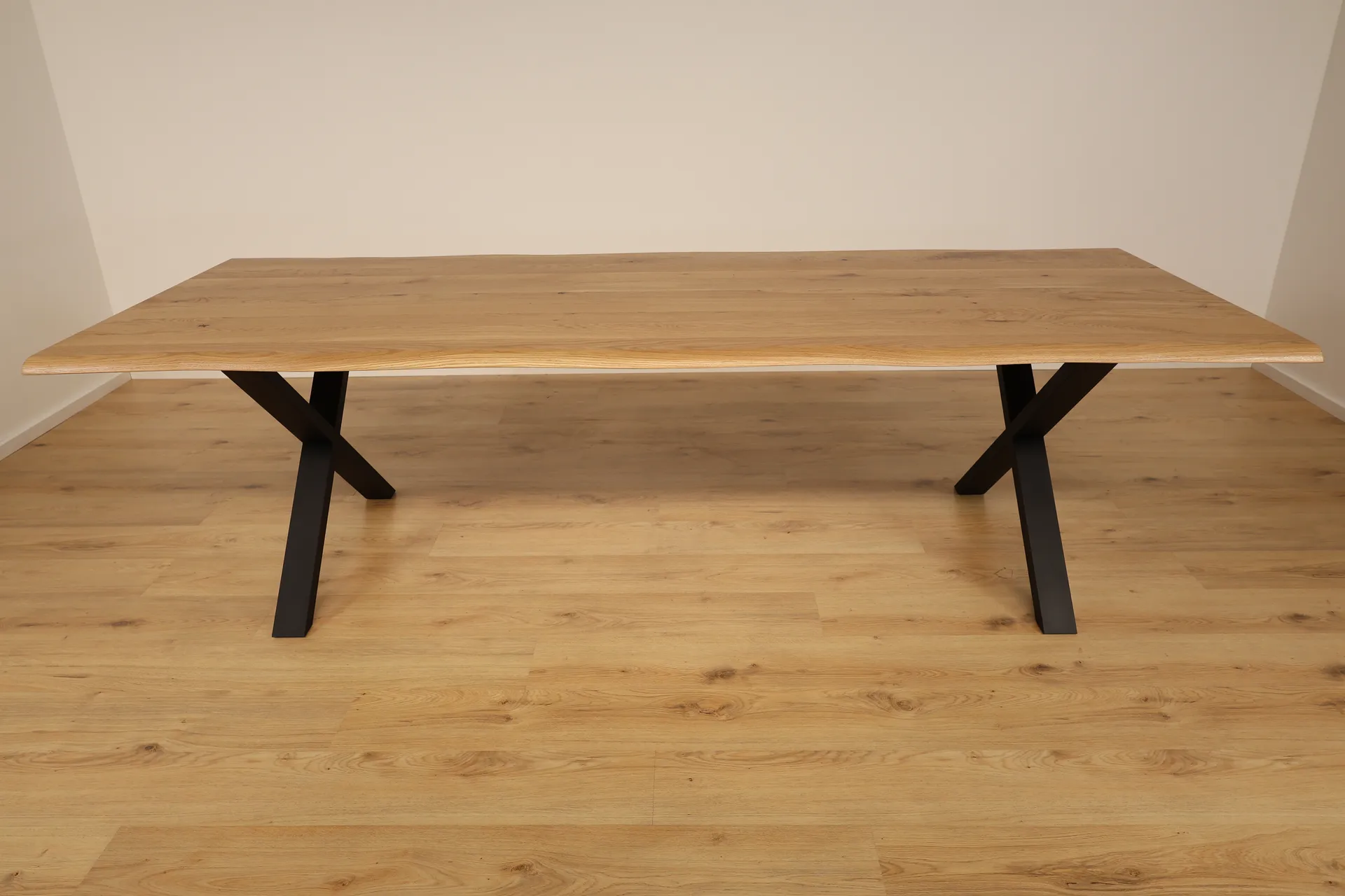Meeting Tables
