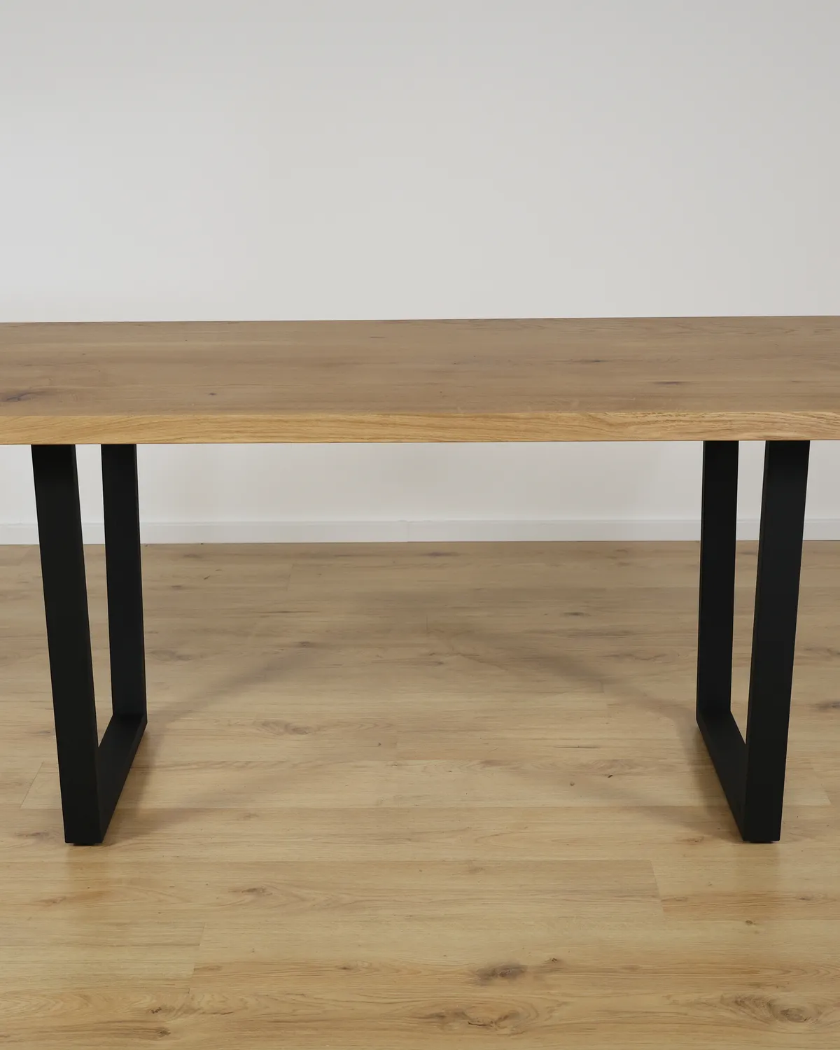 The Meridian 160cm Beveled European Oak Dining Table with Spider Base – product view 9