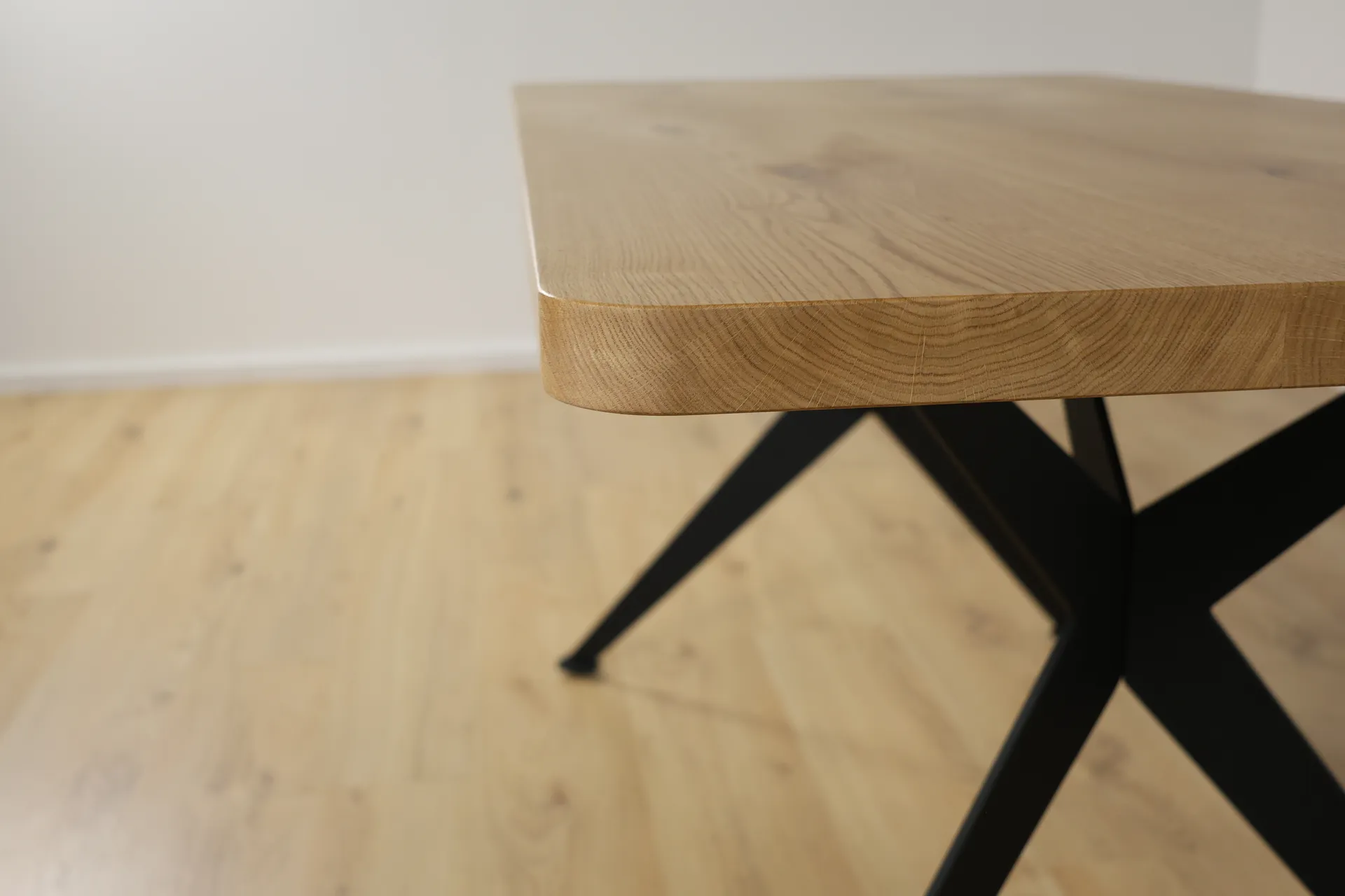 The Nexus 160cm Rectangular European Oak Table with Y-Frame Legs – product view 8