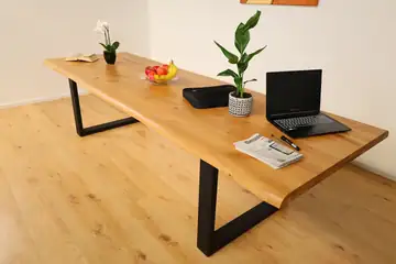 The Horizon XL Live-Edge Esstisch aus Eiche – Produktansicht 13