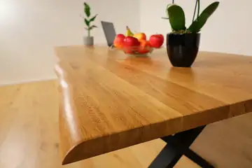 Esstisch Eiche Massiv Naturkante/Baumkante 30mm – Produktansicht 4