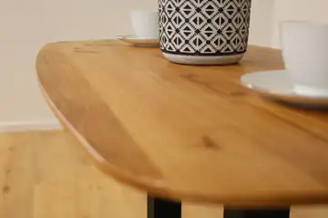 Massivholztisch Eiche 100 × 50 cm | Schweizer Kante | 25 mm – Produktansicht 10