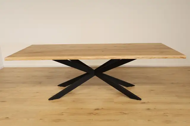 The Apex Beveled Rectangular Oak Table with Spider Legs