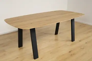 Bootsform Esstisch aus massiver Eiche 200×100 | Schweizer Kante | Arsam Möbel Manufaktur – Produktansicht 9