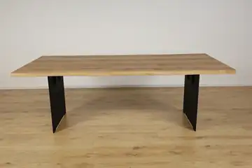 Live edge dining table made of solid oak 220 × 100 cm | 40 mm | Solid steel frame – product view 2