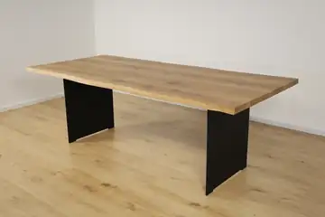 Live edge dining table made of solid oak 220 × 100 cm | 40 mm | Solid steel frame – product view 3